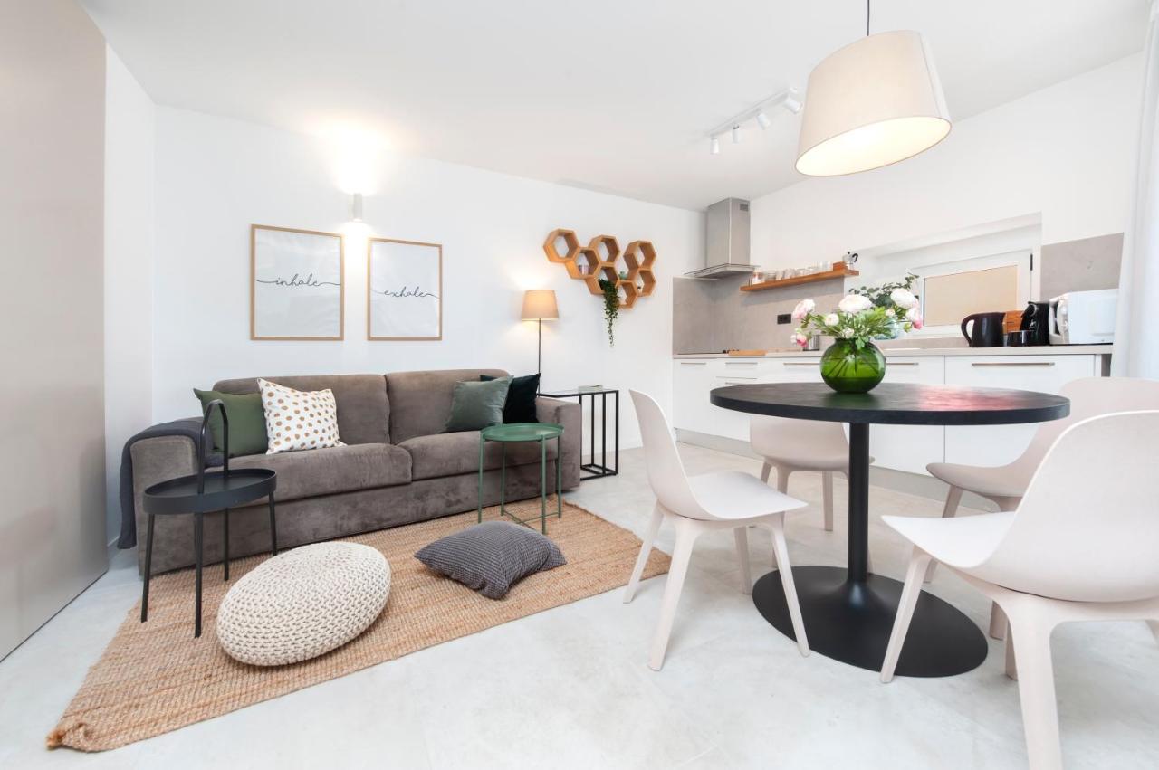Modern And Cozy Apartments Salt & Pepper In Heart Of โรวีน ภายนอก รูปภาพ