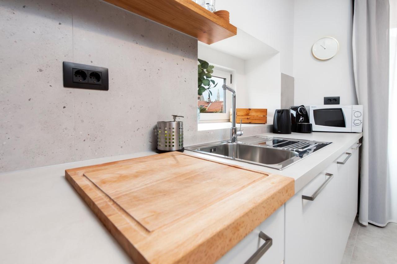 Modern And Cozy Apartments Salt & Pepper In Heart Of โรวีน ภายนอก รูปภาพ