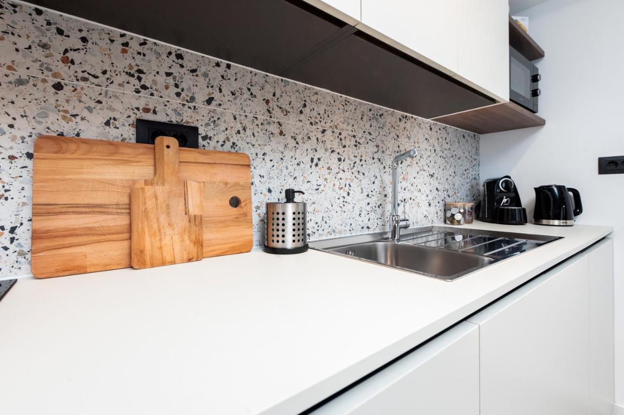 Modern And Cozy Apartments Salt & Pepper In Heart Of โรวีน ภายนอก รูปภาพ